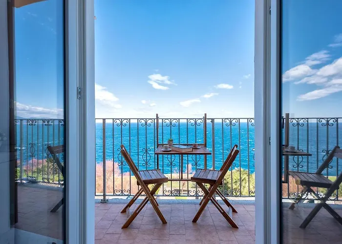 “Cielo E Mare”, Casetta Nel Cuore Del Borgo Antico / “Sky & Sea”, Charming In The Heart Of Old Village