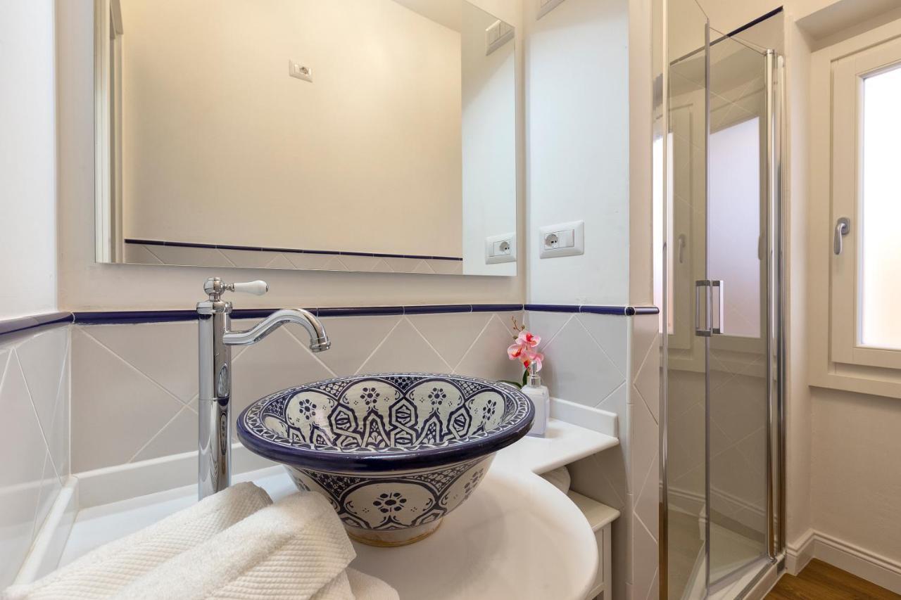 Apartment Cielo E Mare: Charming Seaside Retreat In Old Village Heart