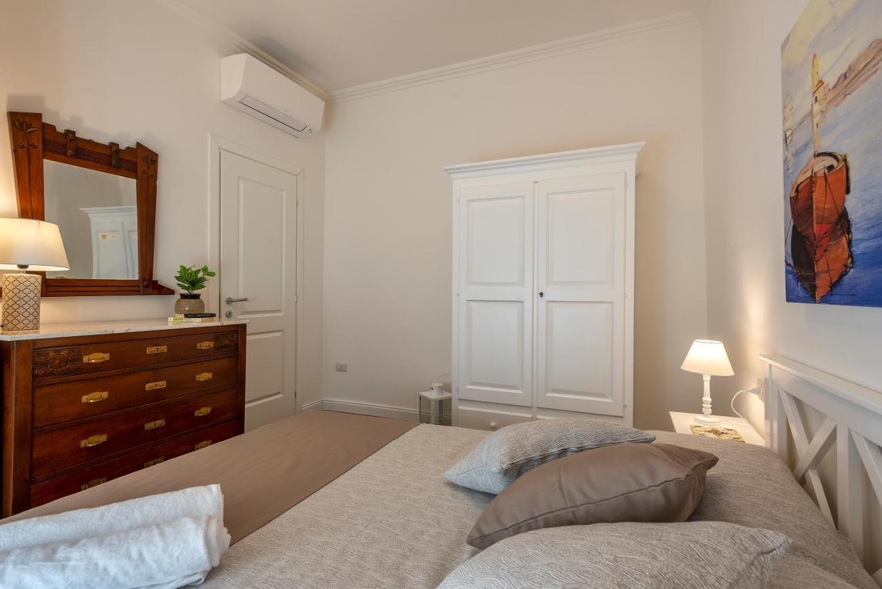 Cielo E Mare: Charming Seaside Retreat In Old Village Heart Castelsardo