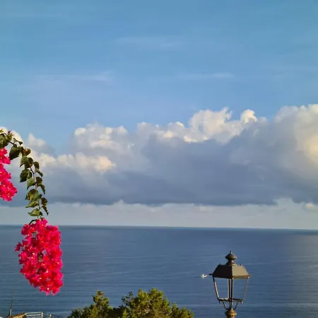 “Cielo E Mare”, Casetta Nel Cuore Del Borgo Antico / “Sky & Sea”, Charming In The Heart Of Old Village Castelsardo Exterior foto