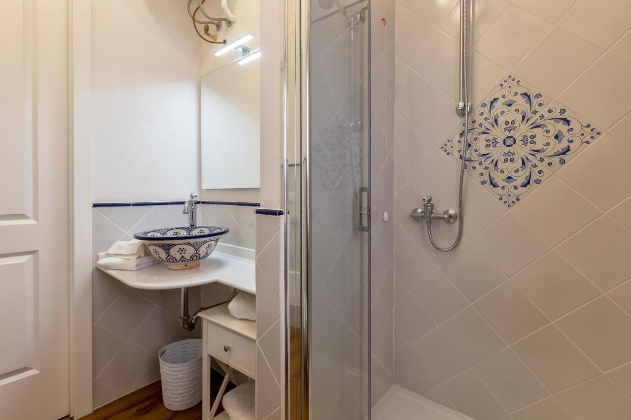“cielo E Mare”, Casetta Nel Cuore Del Borgo Antico / “sky & Sea”, Charming In The Heart Of Old Village Apartment