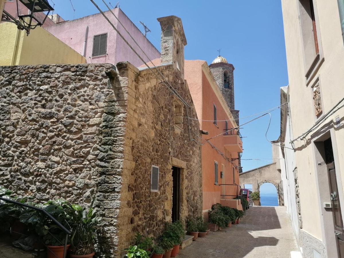 Appartamento “cielo E Mare”, Casetta Nel Cuore Del Borgo Antico / “sky&sea”, Charming In The Heart Of Old Village Castelsardo